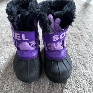 Sorel toddler snow boots. Size 7t